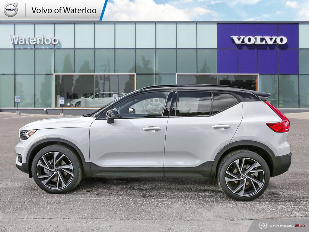 New 2021 Volvo XC40 T5 AWD R-Design SUV